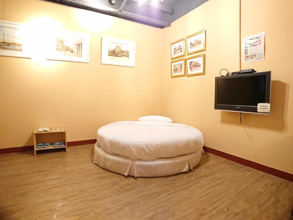 ドンニン アトラス ホテル 台南 エクステリア 写真